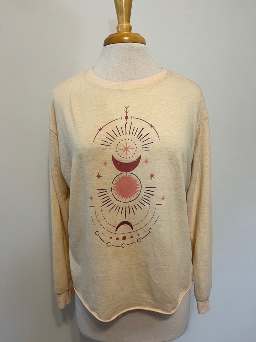 Moon Phase Top C& C California Graphic long sleeve tee shirt Size Small / Medium